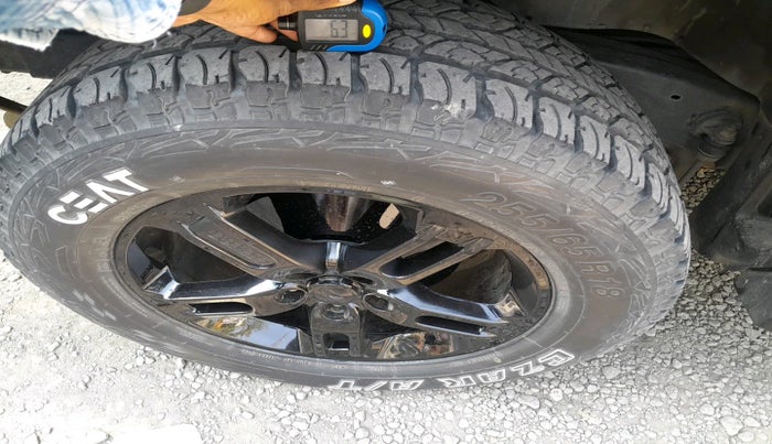 2022 Mahindra Thar LX D AT 4WD HT, Diesel, Automatic, 55,780 km, tyre