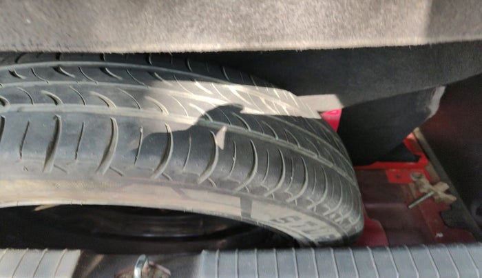 2015 Hyundai Elite i20 ASTA 1.2, Petrol, Manual, 78,878 km, tyre