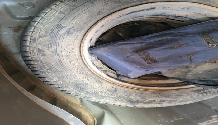 2013 Hyundai i10 ERA 1.1, Petrol, Manual, 93,459 km, tyre