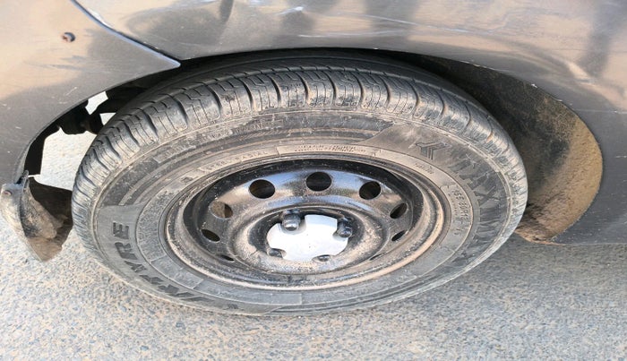 2013 Hyundai i10 ERA 1.1, Petrol, Manual, 93,459 km, tyre