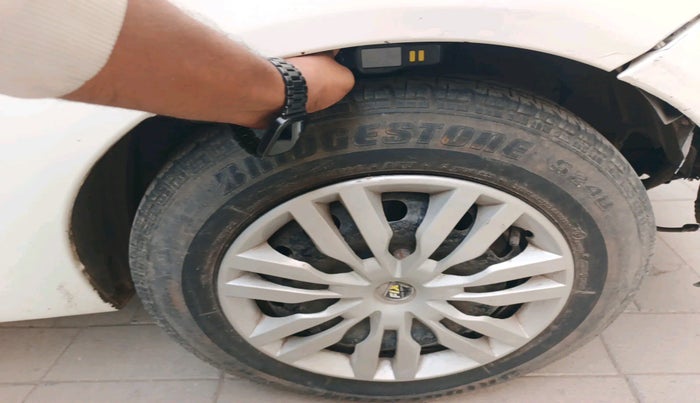 2010 Ford Figo TITANIUM 1.4 DIESEL, Diesel, Manual, 85,125 km, tyre