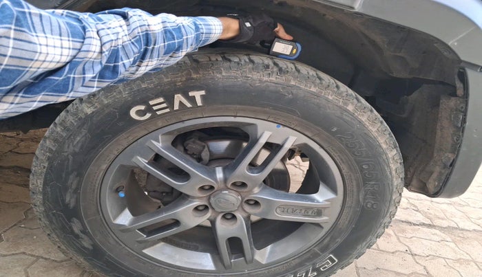 2021 Mahindra Thar LX PETROL HT 4WD AT, Petrol, Automatic, 39,208 km, tyre