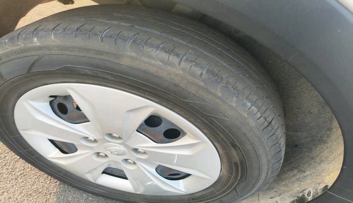 2015 Hyundai Creta BASE 1.4 DIESEL, Diesel, Manual, 90,027 km, tyre