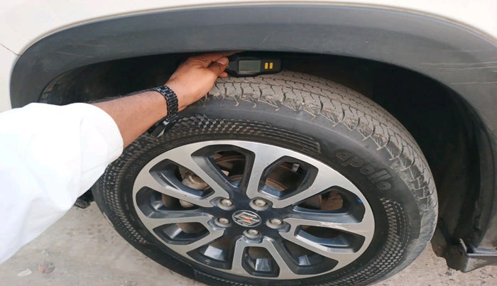 2023 Maruti Grand Vitara DELTA CNG, Petrol, Manual, 71,721 km, tyre