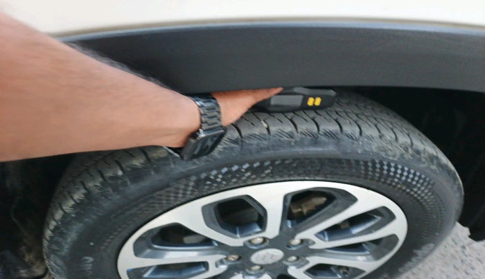 2023 Maruti Grand Vitara DELTA CNG, Petrol, Manual, 71,721 km, tyre