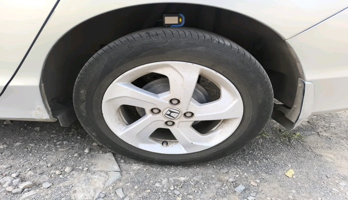 2016 Honda City 1.5L I-VTEC VX (O) MT, Petrol, Manual, 1,07,585 km, tyre