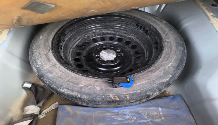 2016 Honda City 1.5L I-VTEC VX (O) MT, Petrol, Manual, 1,07,585 km, tyre