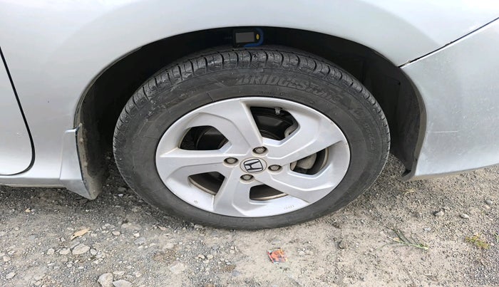 2016 Honda City 1.5L I-VTEC VX (O) MT, Petrol, Manual, 1,07,585 km, tyre