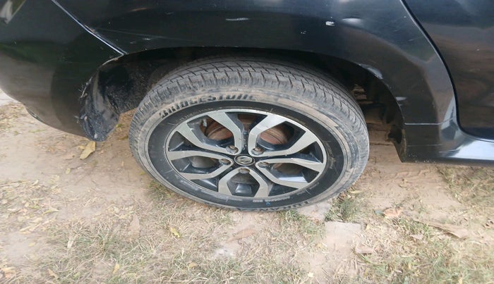 2016 Nissan Terrano XV D THP 110 PS, Diesel, Manual, 1,80,426 km, tyre