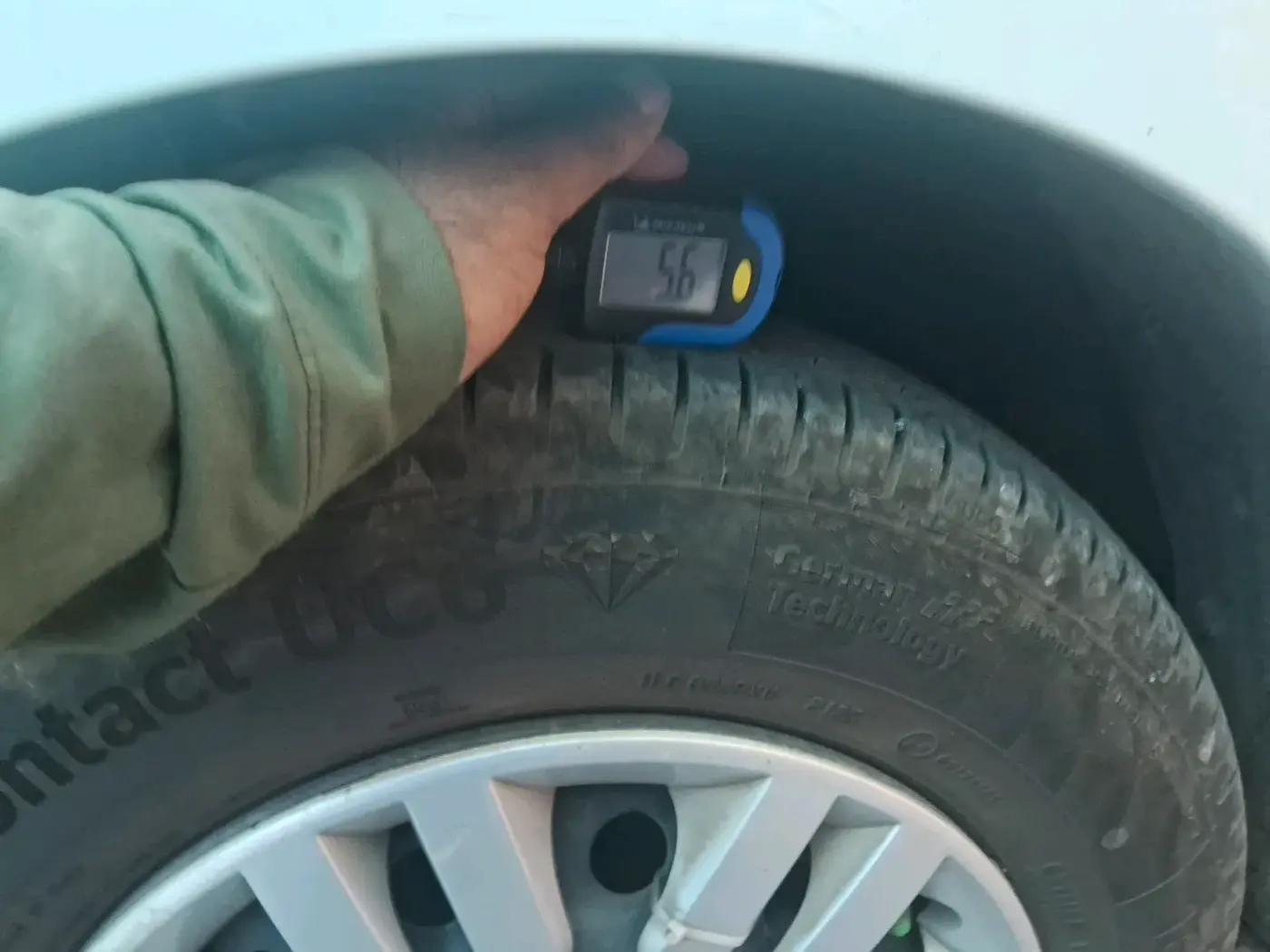 2018 Maruti Dzire VXI, Petrol, Manual, 49,111 km, tyre
