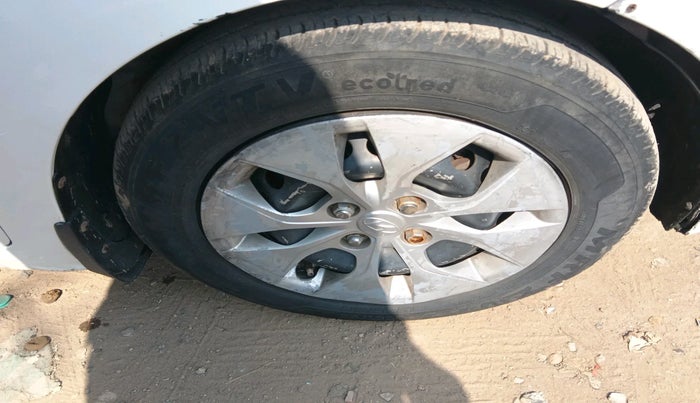 2017 Hyundai Xcent S 1.2 CRDI, Diesel, Manual, 55,000 km, tyre