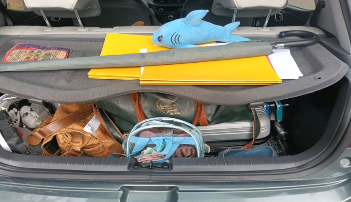 2023 Hyundai GRAND I10 NIOS SPORTZ AMT 1.2 KAPPA VTVT, Petrol, Automatic, 44,358 km, tyre