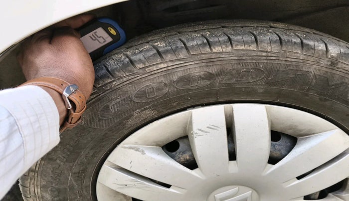 2022 Maruti Alto LXI CNG, Petrol, Manual, 1,16,758 km, tyre