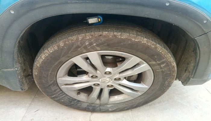 2017 Maruti Vitara Brezza ZDI PLUS, Diesel, Manual, 74,508 km, tyre