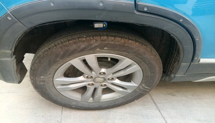 2017 Maruti Vitara Brezza ZDI PLUS, Diesel, Manual, 74,508 km, tyre