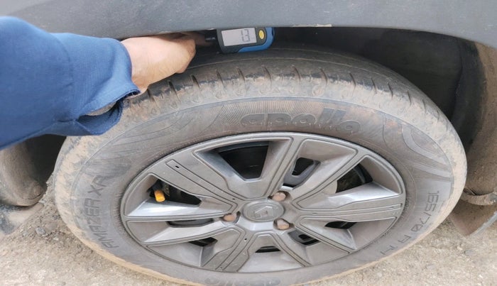 2022 Renault Kwid CLIMBER 1.0 (O), Petrol, Manual, 45,941 km, tyre