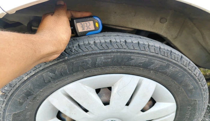 2016 Maruti Alto 800 LXI, Petrol, Manual, 52,847 km, tyre