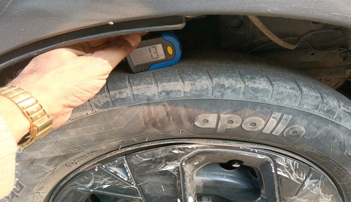 2017 Maruti Baleno DELTA PETROL 1.2, Petrol, Manual, 1,15,781 km, tyre