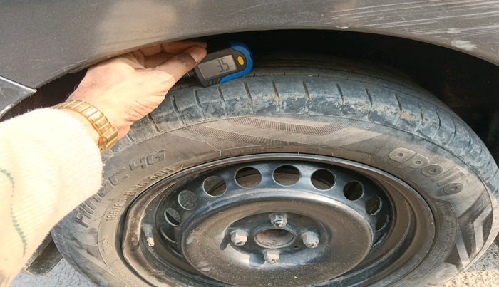 2017 Maruti Baleno DELTA PETROL 1.2, Petrol, Manual, 1,15,781 km, tyre