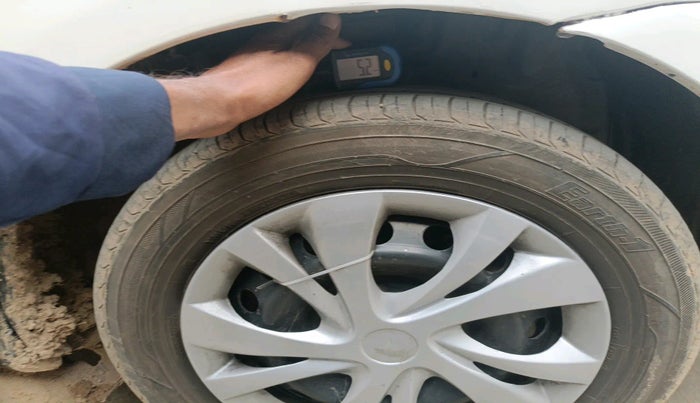 2011 Toyota Etios G, Petrol, Manual, 77,607 km, tyre