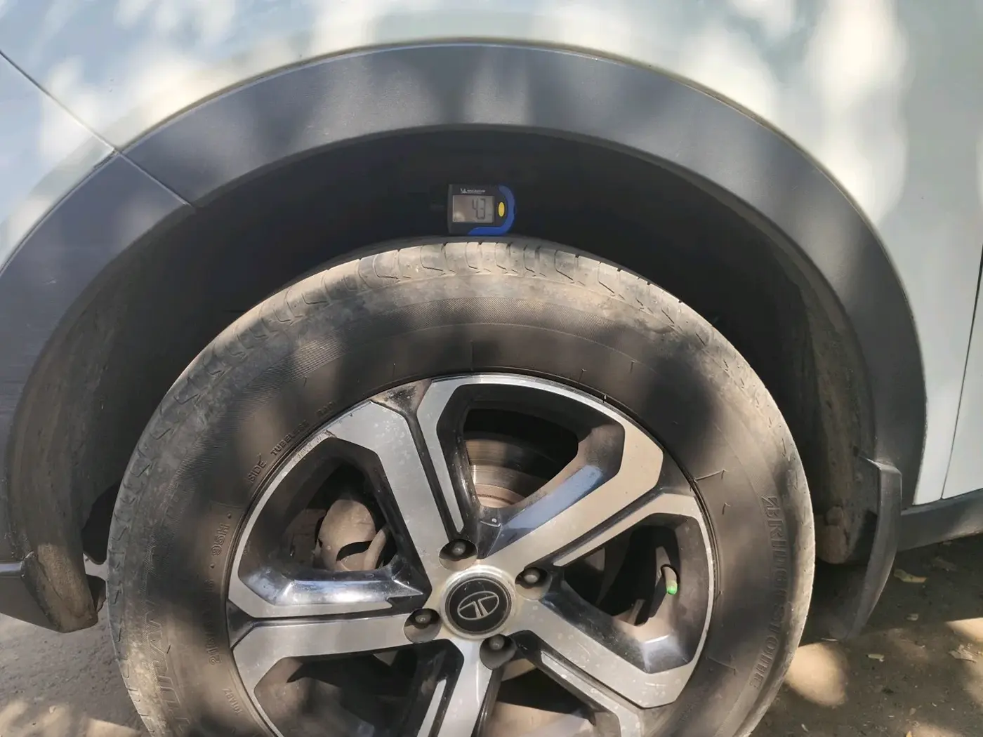 2022 Tata NEXON XZA PLUS DIESEL, Diesel, Automatic, 1,56,641 km, tyre