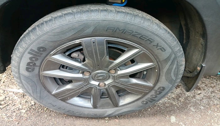 2021 Renault Kwid NEOTECH RXL 1.0 AMT, Petrol, Automatic, 33,094 km, tyre