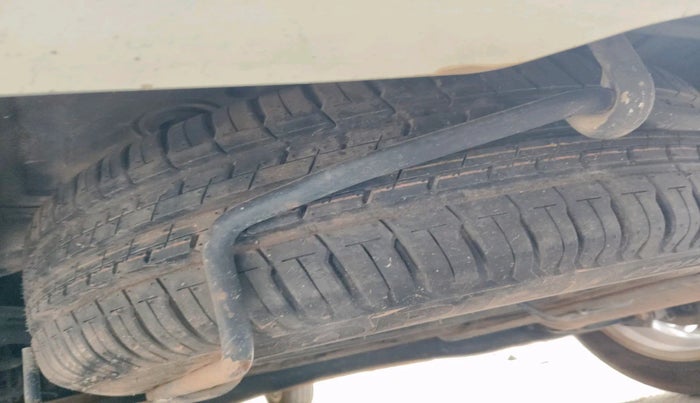 2021 Maruti Ertiga VXI SHVS, Petrol, Manual, 47,105 km, tyre