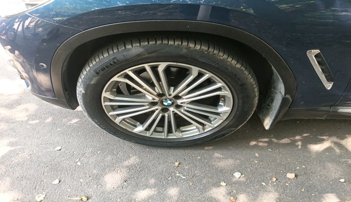 2019 BMW X3 X DRIVE 20D Luxury Line, Diesel, Automatic, 1,16,141 km, tyre