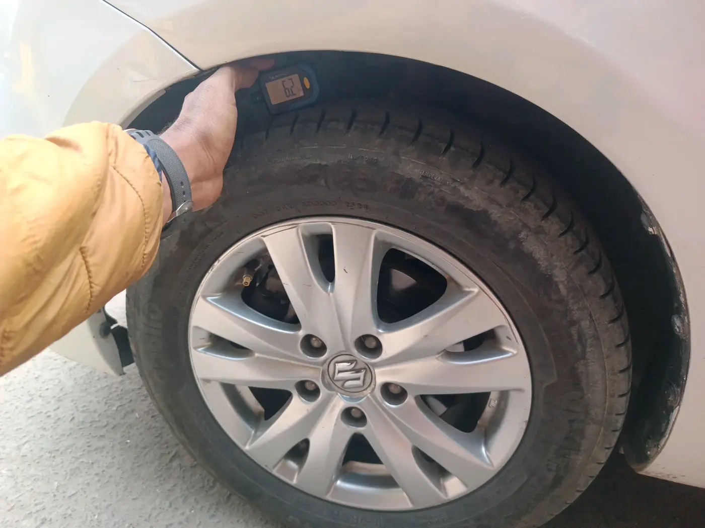 2017 Maruti Ertiga ZDI SHVS, Diesel, Manual, 93,647 km, tyre