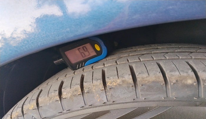 2018 Maruti Baleno ZETA PETROL 1.2, Petrol, Manual, 1,22,318 km, tyre