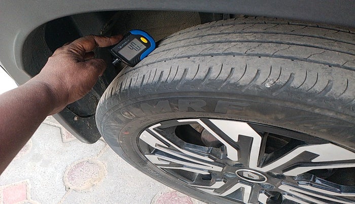 2021 Renault Kiger RXT (O) MT, Petrol, Manual, 58,415 km, tyre