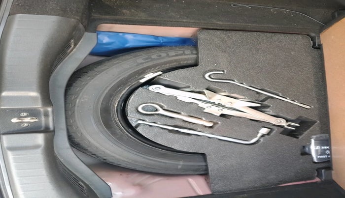 2021 Honda WR-V 1.2L I-VTEC SV MT, Petrol, Manual, 52,384 km, tyre