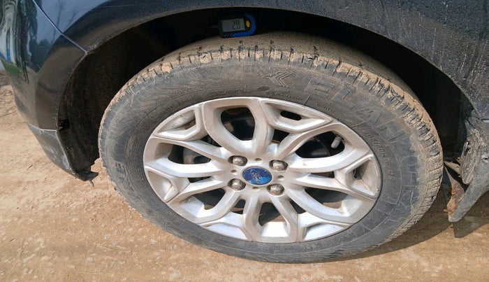 2013 Ford Ecosport TITANIUM 1.0L ECOBOOST, Petrol, Manual, 71,004 km, tyre