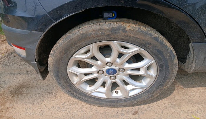 2013 Ford Ecosport TITANIUM 1.0L ECOBOOST, Petrol, Manual, 71,004 km, tyre