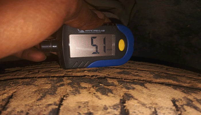 2021 Hyundai NEW I20 MAGNA 1.2 MT, Petrol, Manual, 21,750 km, tyre