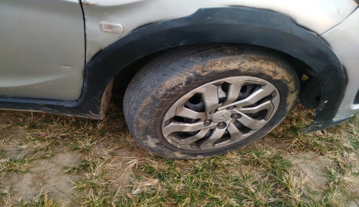 2016 Honda BR-V 1.5L I- DTEC S, Diesel, Manual, 97,315 km, tyre