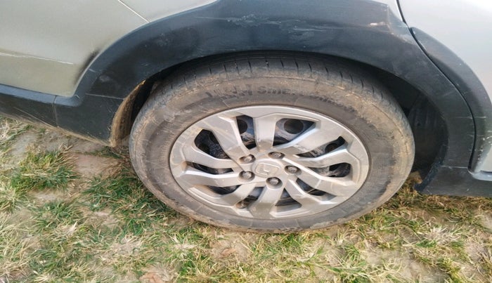 2016 Honda BR-V 1.5L I- DTEC S, Diesel, Manual, 97,315 km, tyre