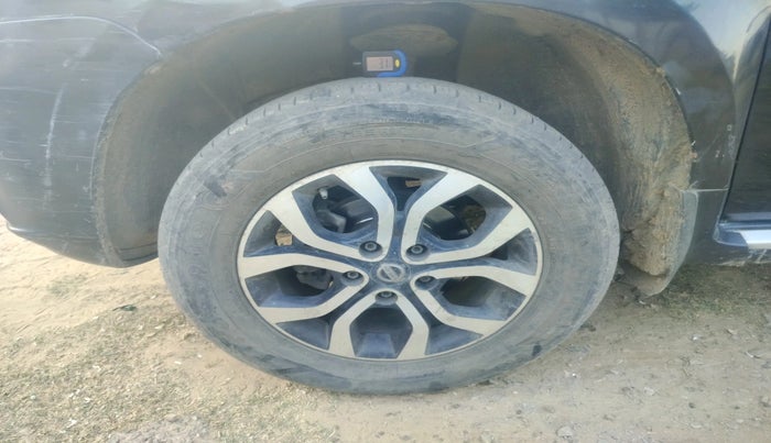 2013 Nissan Terrano XL (D), Diesel, Manual, 1,32,604 km, tyre