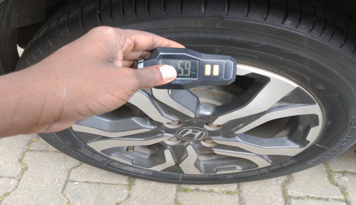 2017 Honda WR-V 1.2L I-VTEC VX MT, Petrol, Manual, 27,124 km, tyre