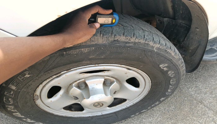 2011 Tata Sumo Grande MK II GX, Diesel, Manual, 1,13,075 km, tyre