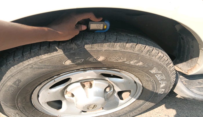 2011 Tata Sumo Grande MK II GX, Diesel, Manual, 1,13,075 km, tyre