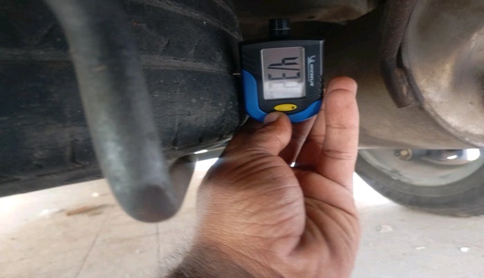 2012 Maruti Ertiga ZXI, Petrol, Manual, 98,604 km, tyre