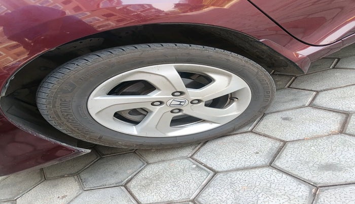 2015 Honda City 1.5L I-DTEC VX, Diesel, Manual, 2,98,996 km, tyre