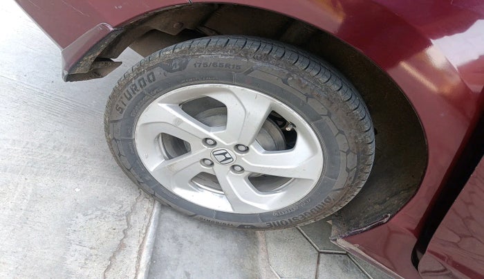 2015 Honda City 1.5L I-DTEC VX, Diesel, Manual, 2,98,996 km, tyre