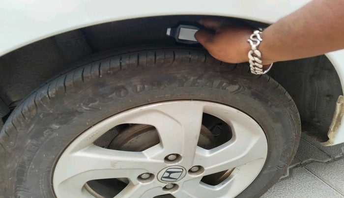 2017 Honda City 1.5L I-VTEC V MT, Petrol, Manual, 87,951 km, tyre