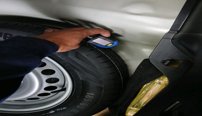 2025 Maruti Baleno SIGMA PETROL 1.2, Petrol, Manual, 1,277 km, tyre