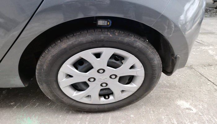 2015 Hyundai Grand i10 SPORTZ 1.2 KAPPA VTVT, Petrol, Manual, 85,916 km, tyre