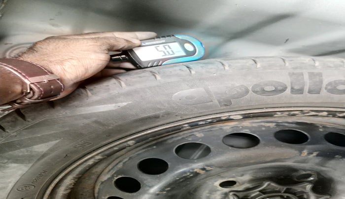 2015 Hyundai Grand i10 SPORTZ 1.2 KAPPA VTVT, Petrol, Manual, 85,916 km, tyre