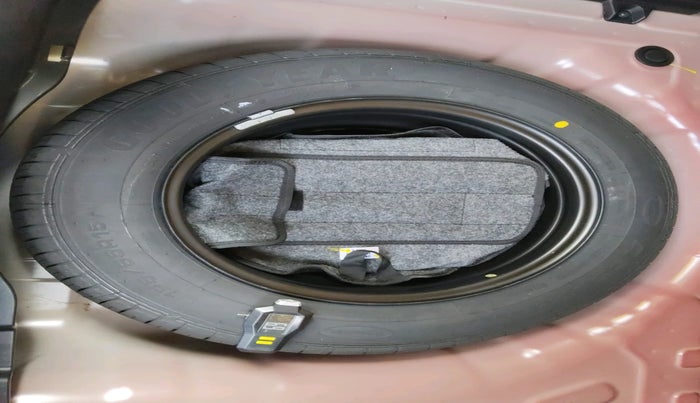 2024 KIA SONET HTK (O) 1.2 Petrol MT, Petrol, Manual, 10,621 km, tyre