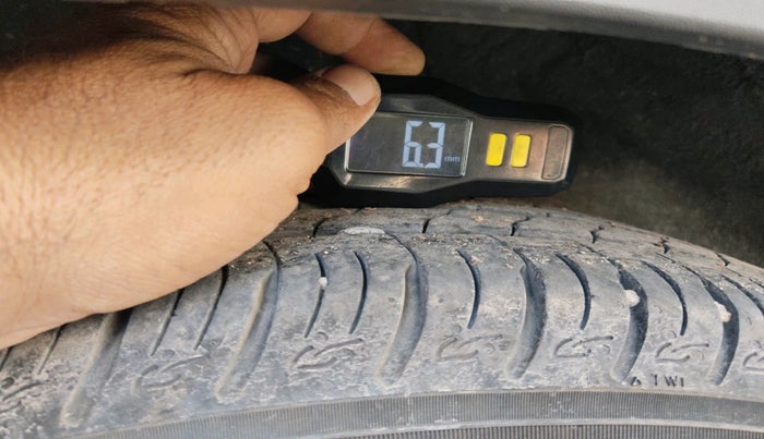 2024 KIA SONET HTK (O) 1.2 Petrol MT, Petrol, Manual, 10,621 km, tyre